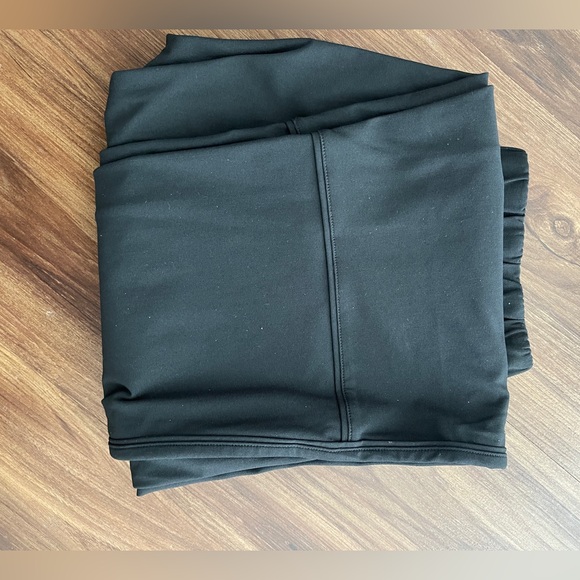 Lululemon, black dress pants, new without tags. Size 4 - Picture 5 of 5